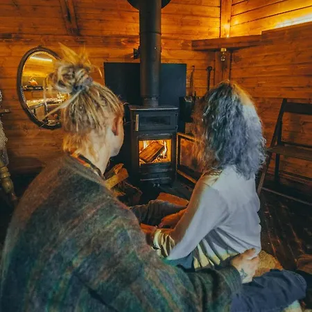 Campsite Cabin 2 *
